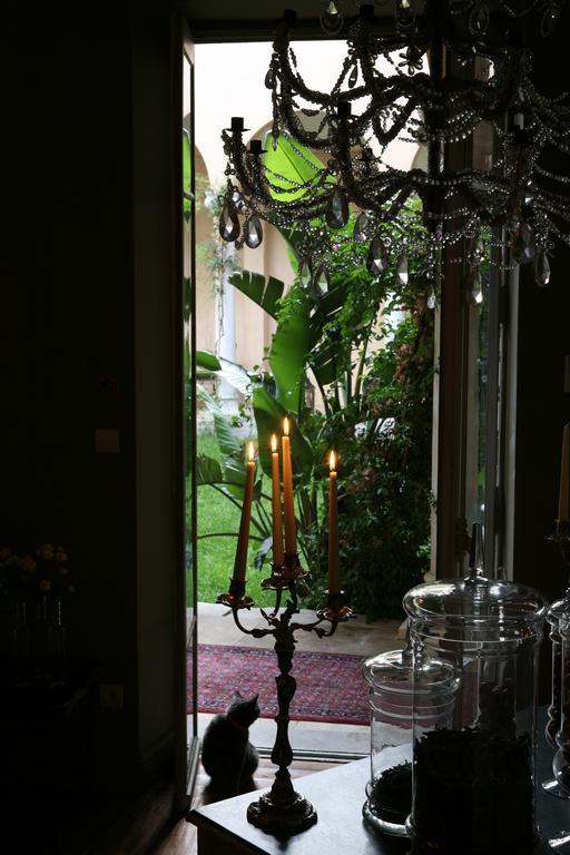 Hotel Jardins Secrets Nimes Exterior foto